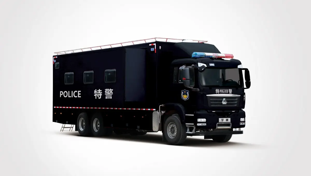 12米货改宿营车